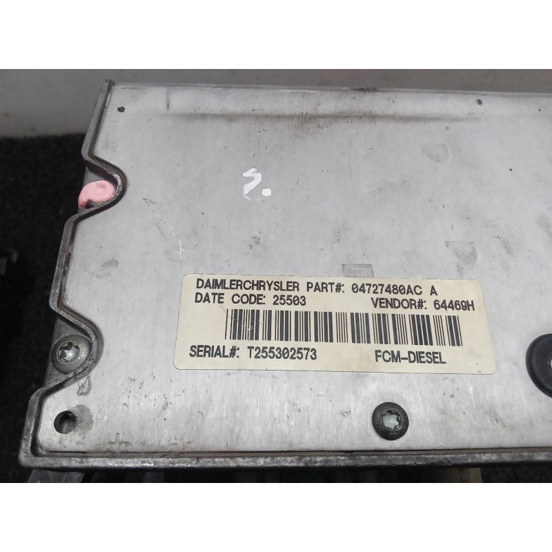 Recambio de caja reles / fusibles para chrysler voyager (rg) 2.5 crd se referencia OEM IAM 255302573 04727458AC 04727480AC 3