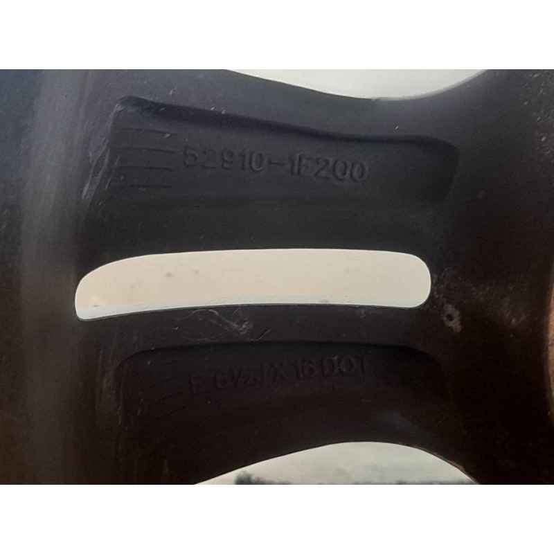Recambio de llanta para kia sportage active 4x4 referencia OEM IAM E6 1/2JX16 - Negro 3