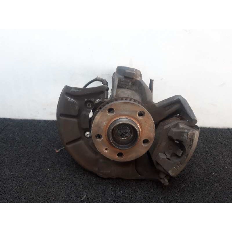 Recambio de mangueta delantera derecha para volkswagen golf iv berlina (1j1) 1.4 16v referencia OEM IAM   