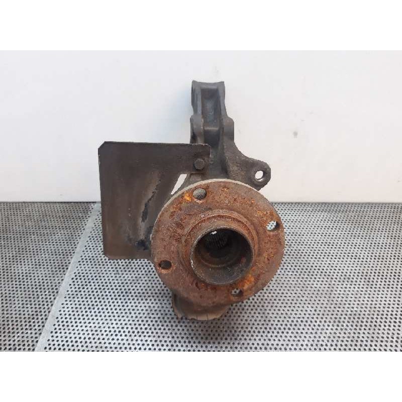 Recambio de mangueta delantera izquierda para audi 80 avant 1.9 tdi referencia OEM IAM   