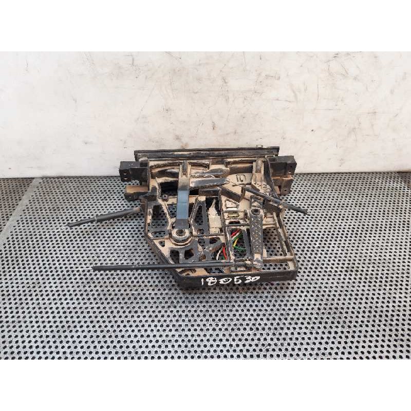 Recambio de mando calefaccion / aire acondicionado para nissan cabstar e 3.0d referencia OEM IAM - Blanco 2