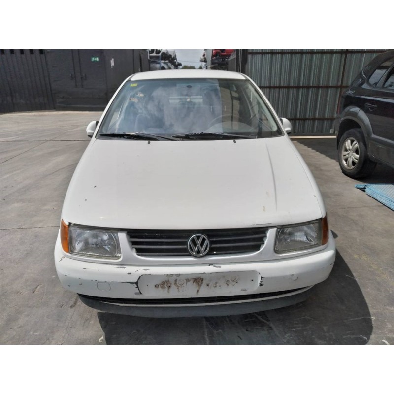 volkswagen polo berlina (6n1) del año 1995