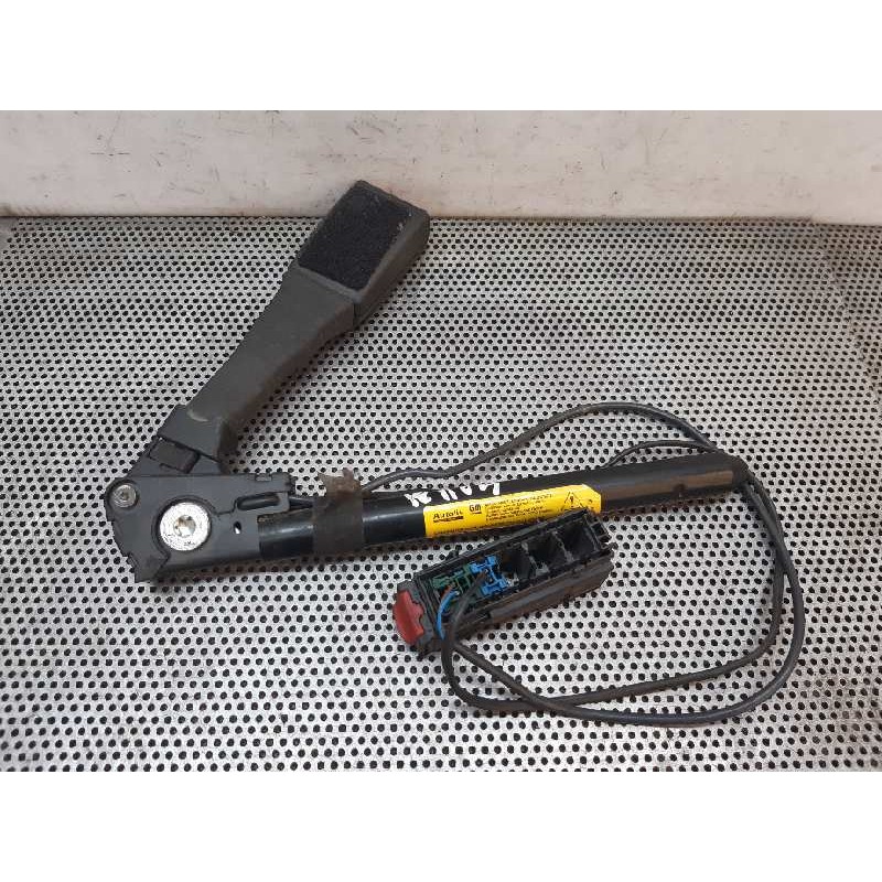 Recambio de pretensor airbag izquierdo para opel astra gtc cosmo referencia OEM IAM   