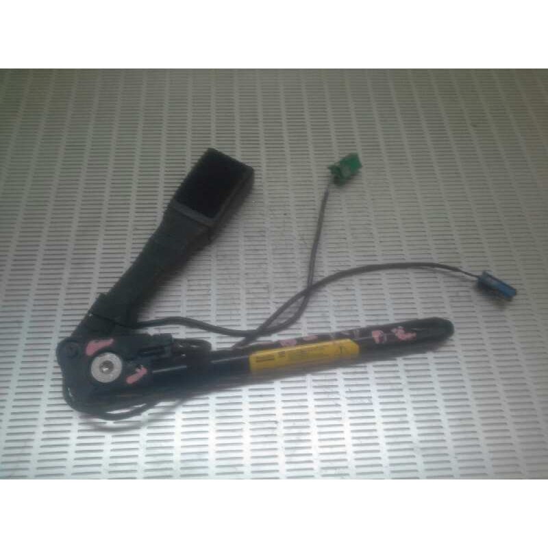 Recambio de pretensor airbag izquierdo para opel astra h berlina 1.7 16v cdti referencia OEM IAM   