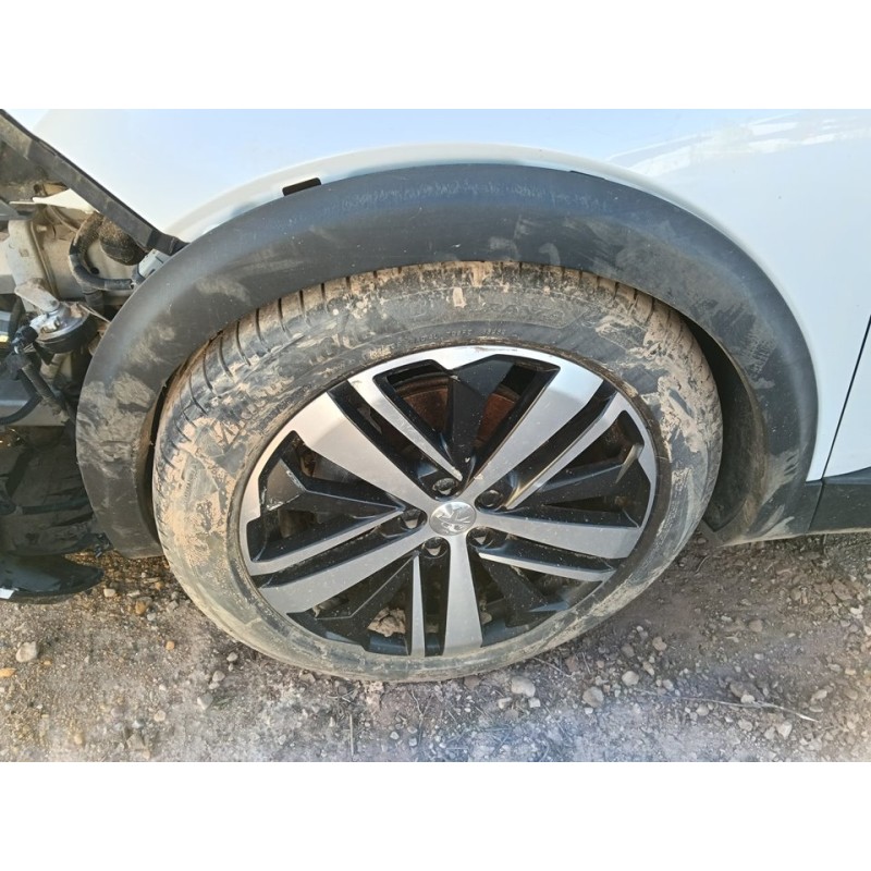 Recambio de aletin delantero izquierdo para peugeot 3008 gt referencia OEM IAM   