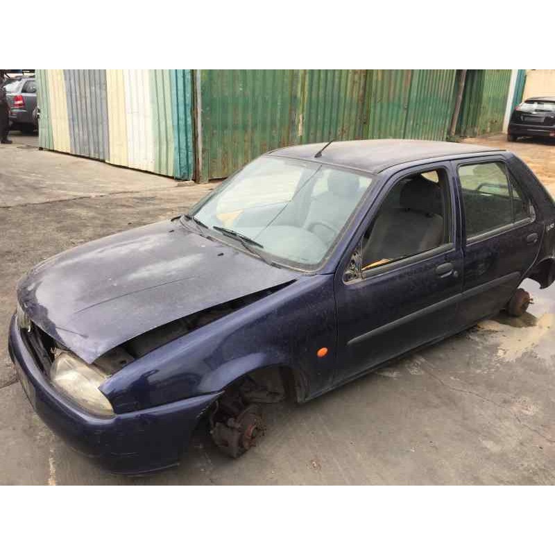 ford fiesta berlina del año 1998