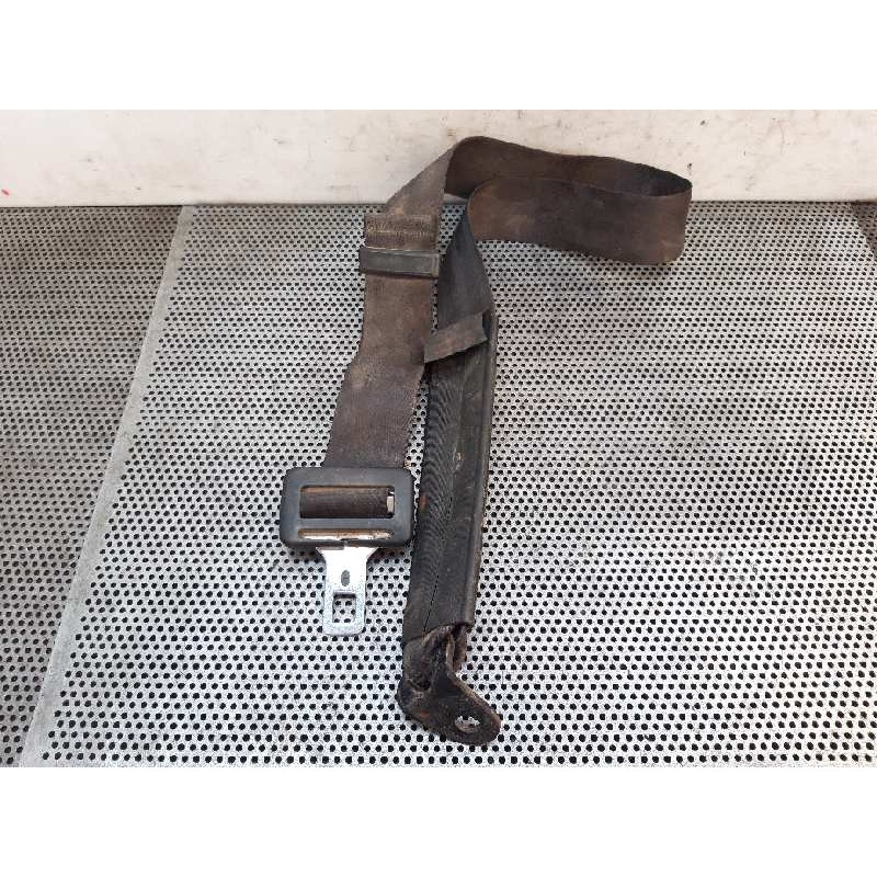 Recambio de cinturon seguridad trasero central para nissan cabstar e 3.0d referencia OEM IAM   