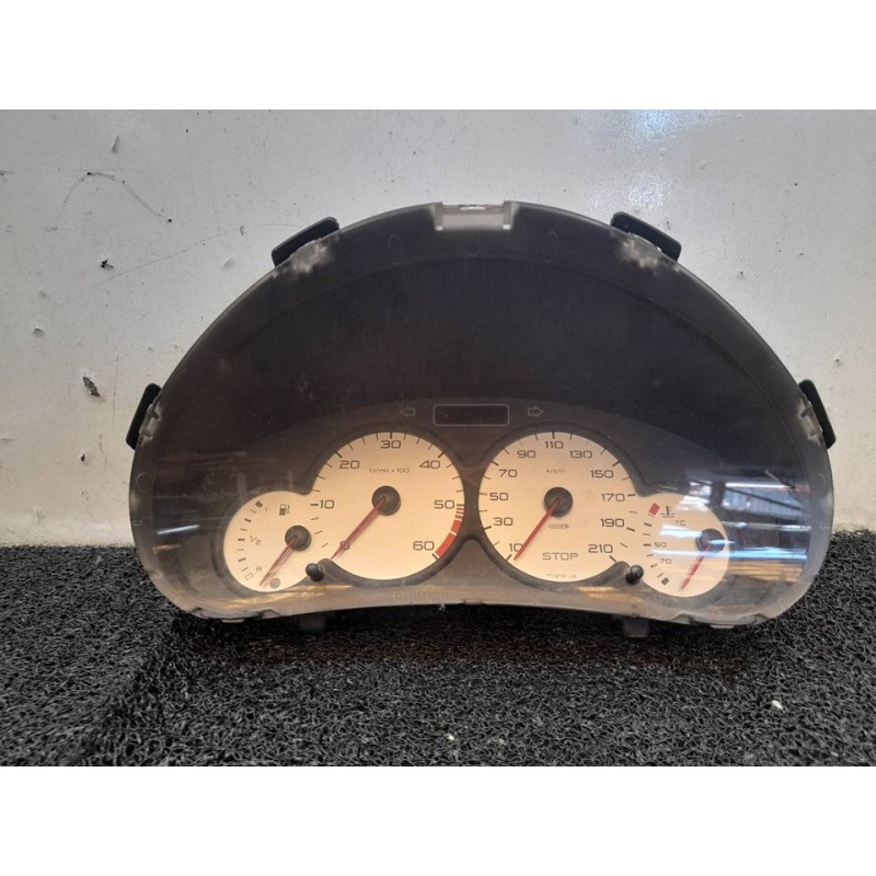 Recambio de cuadro instrumentos para peugeot 206 berlina x-line referencia OEM IAM 9648836580 00500803 5550003001