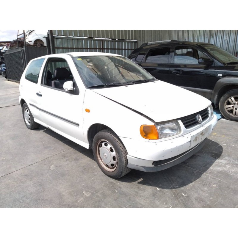 volkswagen polo berlina (6n1) del año 1995