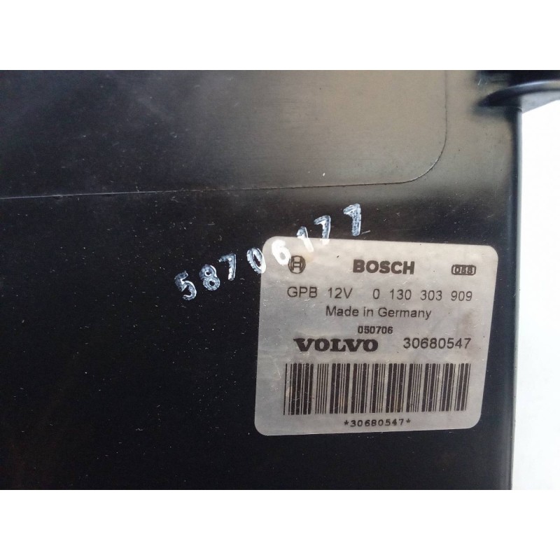 Recambio de electroventilador para volvo s80 berlina 2.9 referencia OEM IAM 1137328061 0130303909 BOSCH 4