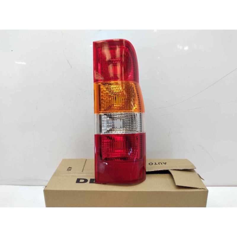 Recambio de piloto trasero derecho para ford transit mod. 2000 combi ft 260 2.0 corto referencia OEM IAM 16313332