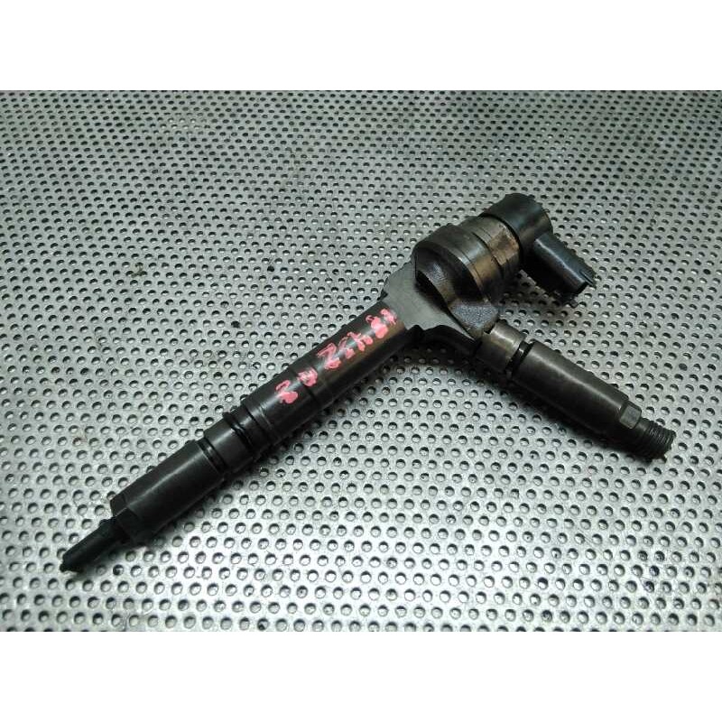 Recambio de inyector para opel astra gtc 1.7 16v cdti referencia OEM IAM 0445110175  