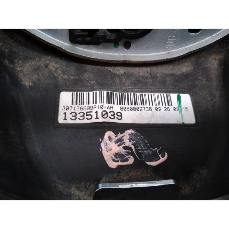 Recambio de volante para opel astra j lim. excellence referencia OEM IAM 13351039 4