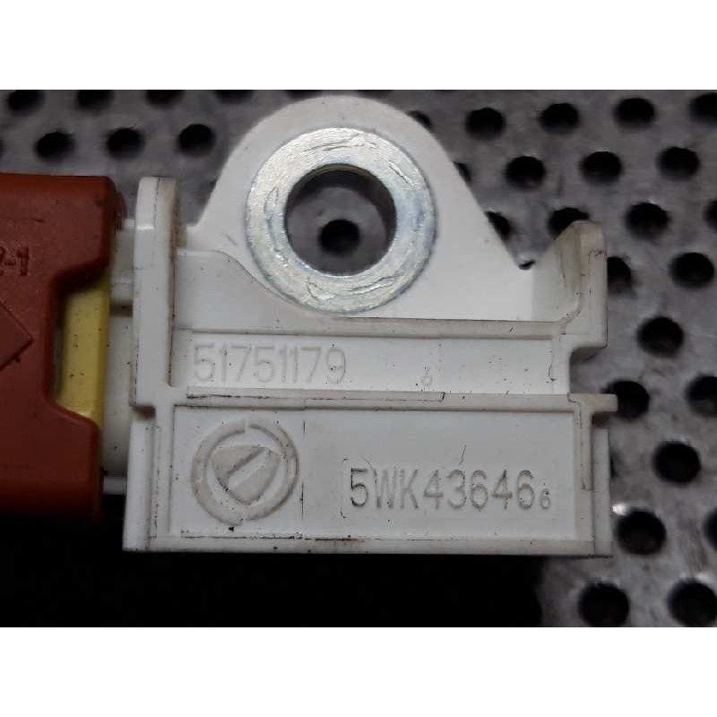 Recambio de sensor para fiat nuova 500 (150) lounge referencia OEM IAM 5WK436466 - Rojo 2