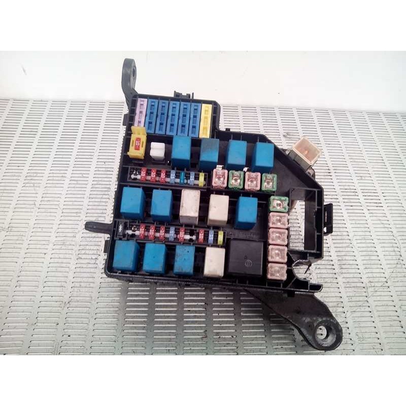 Recambio de caja reles / fusibles para hyundai matrix (fc) 1.5 crdi cat referencia OEM IAM   