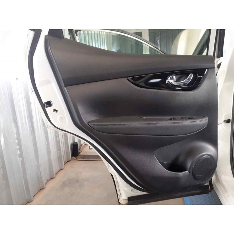 Recambio de guarnecido puerta trasera izquierda para nissan qashqai (j11) 360 referencia OEM IAM - Blanco 2