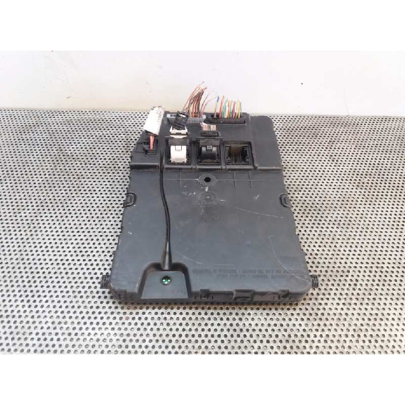 Recambio de caja reles / fusibles para renault scenic ii luxe privilege referencia OEM IAM 8200309690 S118400220D - Gris 3