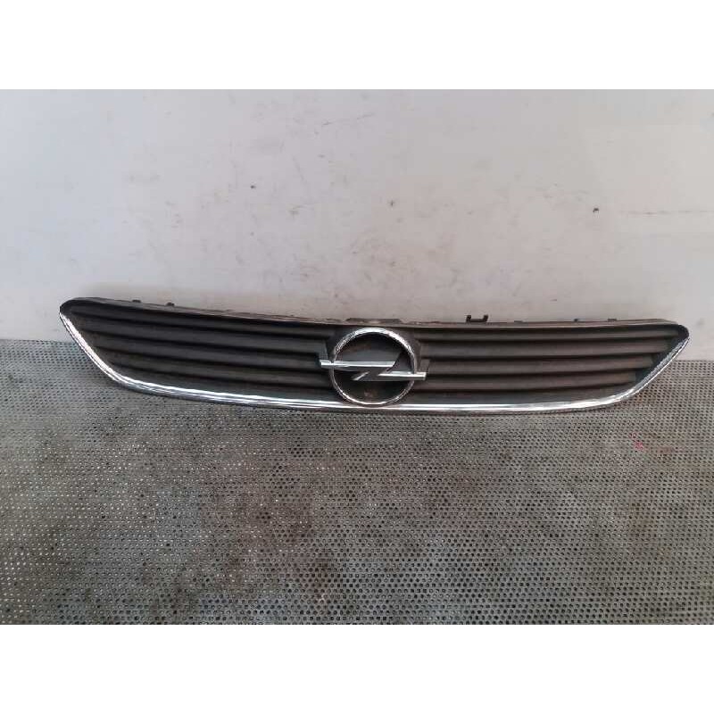 Recambio de rejilla delantera para opel astra g berlina elegance referencia OEM IAM 90587100 - Verde 2