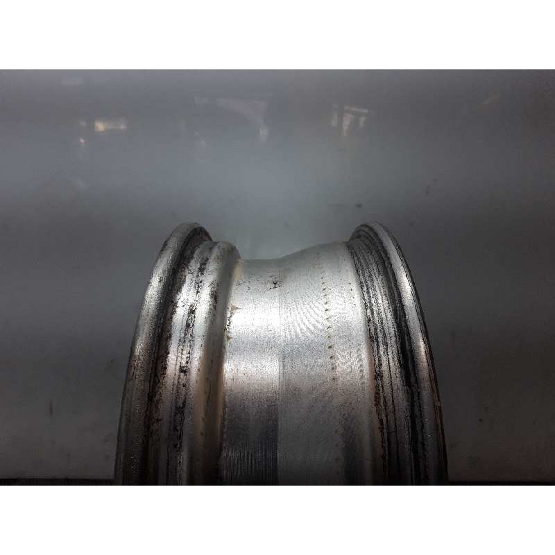 Recambio de llanta para kia carnival td ls referencia OEM IAM - Gris 2