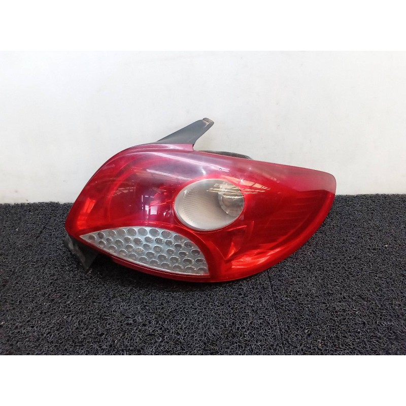 Recambio de piloto trasero derecho para peugeot 206+ básico referencia OEM IAM 9685618180  