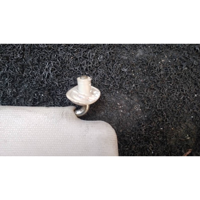 Recambio de parasol izquierdo para kia sephia gtx referencia OEM IAM - Blanco 3
