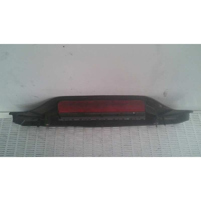Recambio de luz central de freno para fiat punto berlina (188) 1.2 cat referencia OEM IAM   