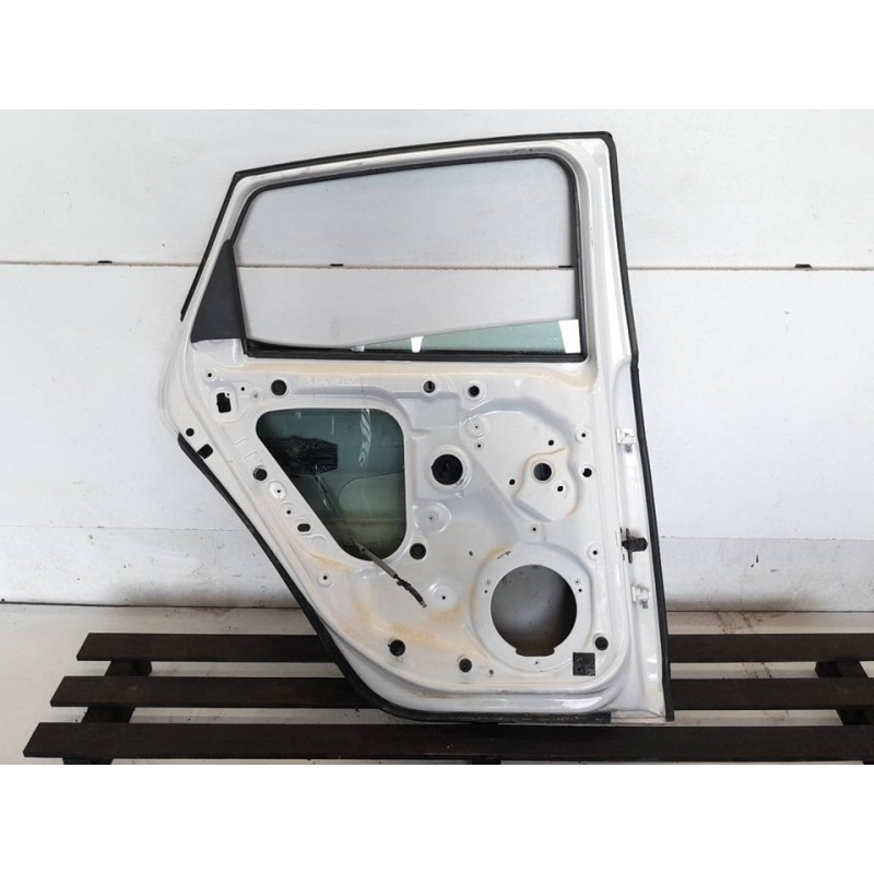 Recambio de puerta trasera izquierda para seat leon (5f1) i-tech referencia OEM IAM - Blanco 2