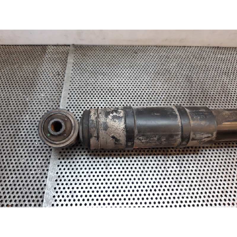 Recambio de amortiguador trasero derecho para opel astra twin top cosmo referencia OEM IAM - Blanco 2