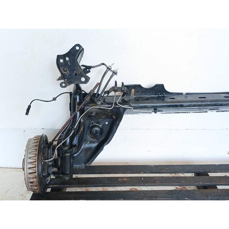 Recambio de puente trasero para renault captur limited referencia OEM IAM - Blanco 2