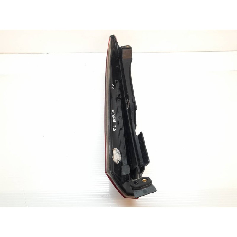 Recambio de piloto trasero derecho para volvo xc90 2.4 d momentum geartronic (7 sitze) referencia OEM IAM 2