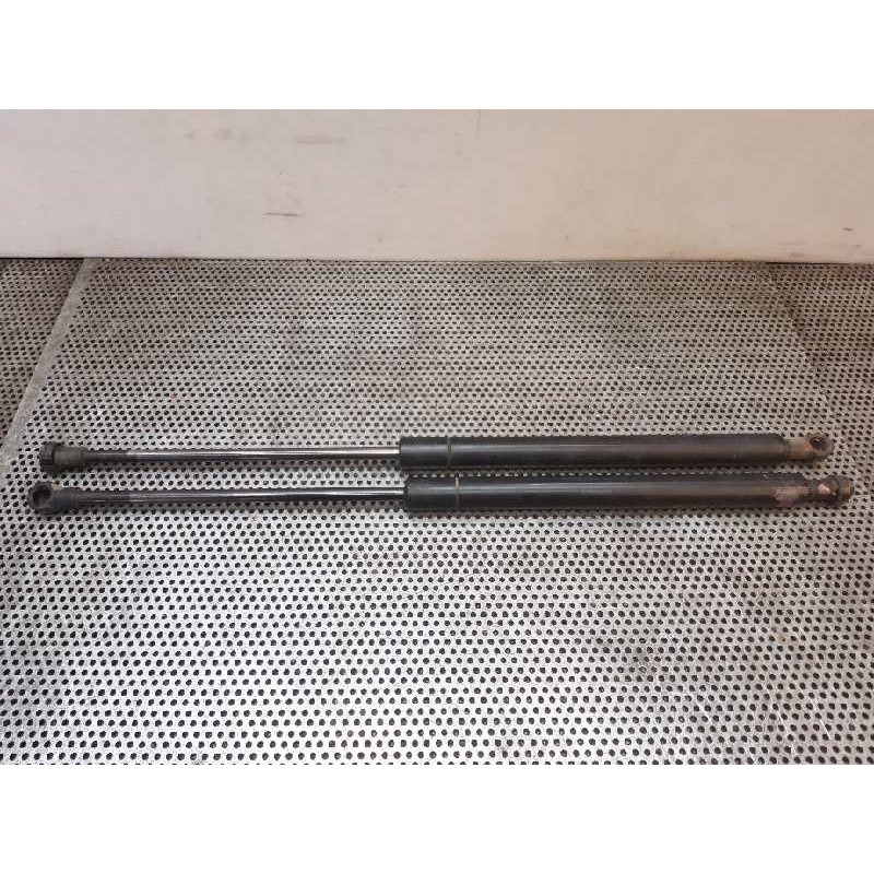 Recambio de amortiguadores maletero / porton para toyota avensis wagon (t25) 2.0 d-4d executive referencia OEM IAM - Gris