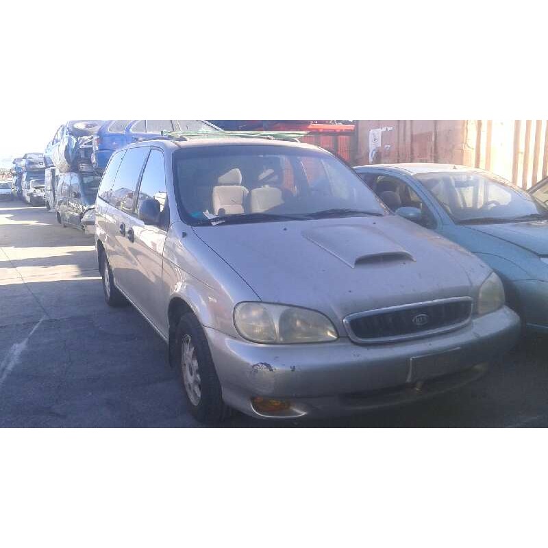 kia carnival del año 2005
