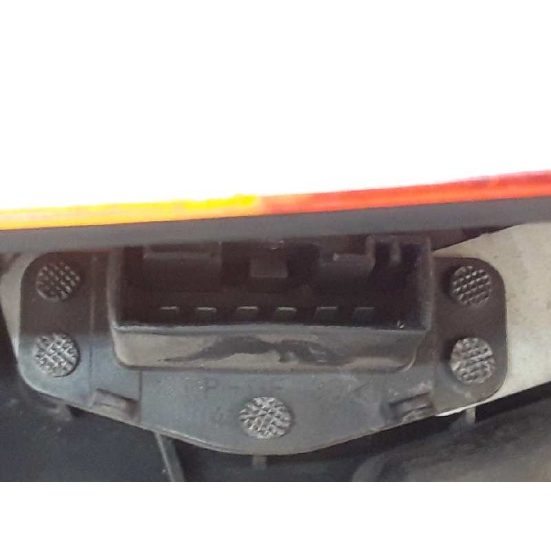 Recambio de piloto trasero derecho para bmw serie 3 berlina (e46) 320d referencia OEM IAM - Gris 2