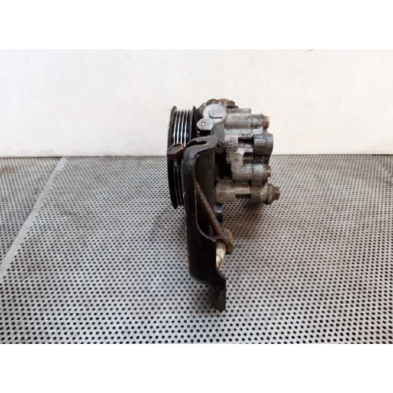 Recambio de bomba direccion para toyota avensis wagon (t25) 2.0 d-4d executive referencia OEM IAM   
