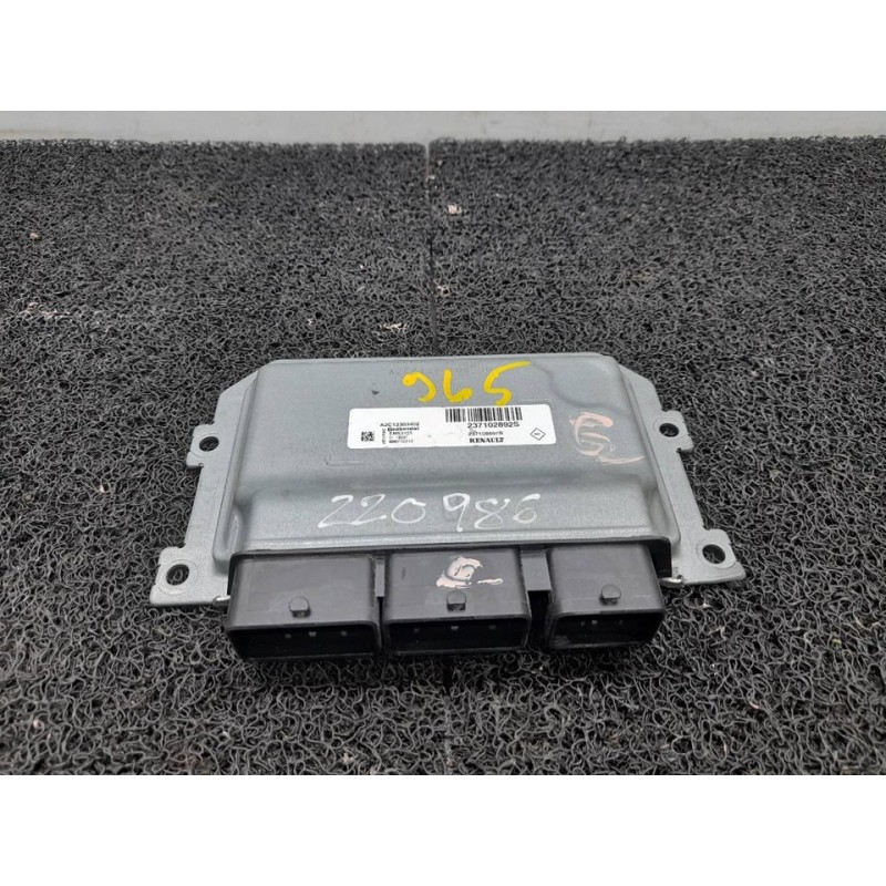 Recambio de centralita motor uce para dacia sandero laureate referencia OEM IAM 237102892S 237108697R A2C12303402