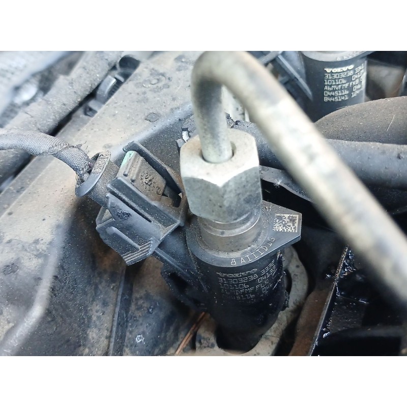 Recambio de inyector para volvo xc60 i suv (156) d3 / d4 referencia OEM IAM 0445116046  BOSCH