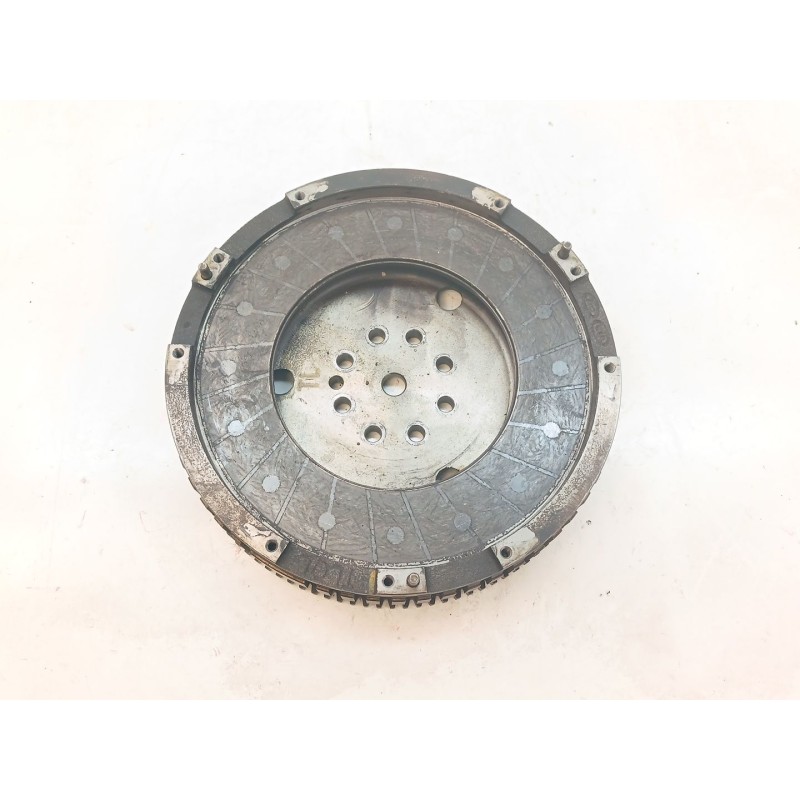 Recambio de volante motor para kia sportage gt line 2wd referencia OEM IAM YH4 - Blanco