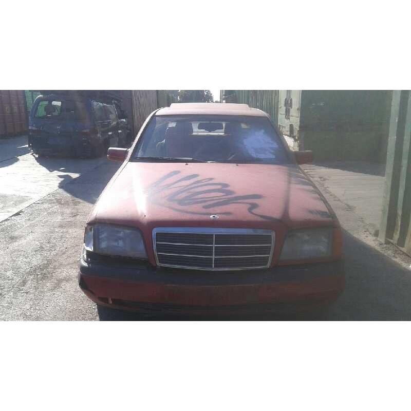 mercedes-benz clase c (w202) berlina del año 2002