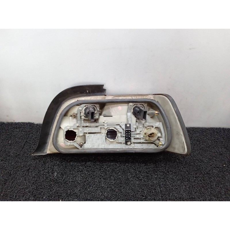 Recambio de piloto trasero izquierdo para bmw serie 3 coupe (e36) 318is referencia OEM IAM - Blanco 2