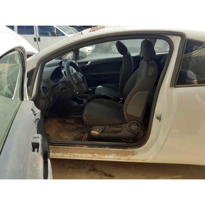 opel corsa d del año 2013
