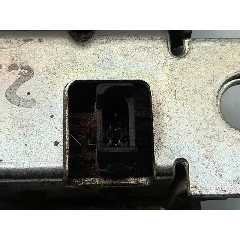 Recambio de cerradura maletero / porton para volkswagen polo (9n1) trendline referencia OEM IAM 6Q0827505B - Negro 2