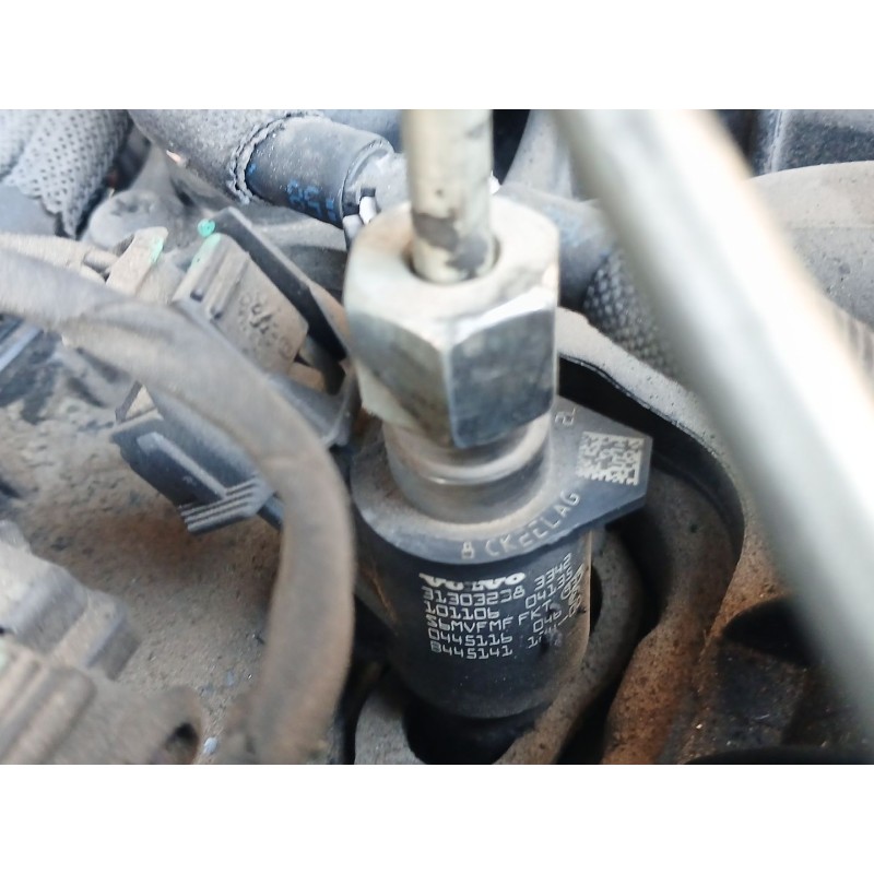 Recambio de inyector para volvo xc60 i suv (156) d3 / d4 referencia OEM IAM 0445116046  BOSCH