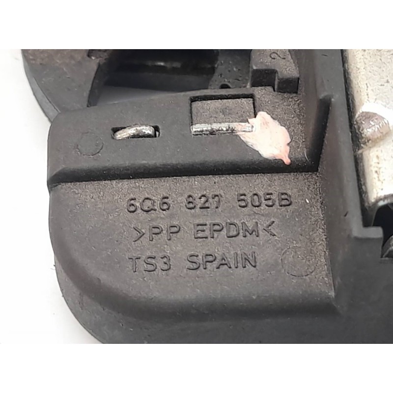 Recambio de cerradura maletero / porton para volkswagen polo (9n1) trendline referencia OEM IAM 6Q0827505B - Negro 3