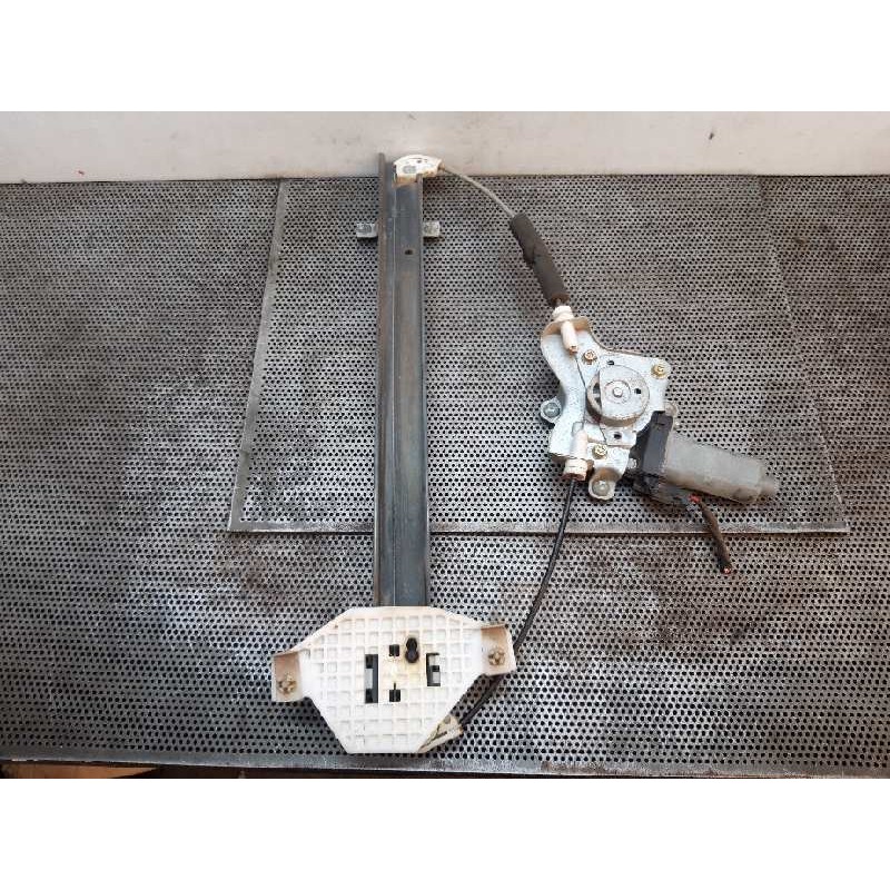 Recambio de elevalunas trasero izquierdo para ssangyong kyron 200 xdi limited referencia OEM IAM   