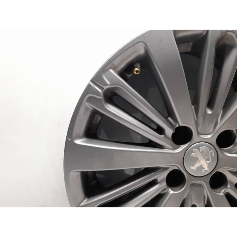 Recambio de llanta para peugeot 208 style referencia OEM IAM 9808137577 3