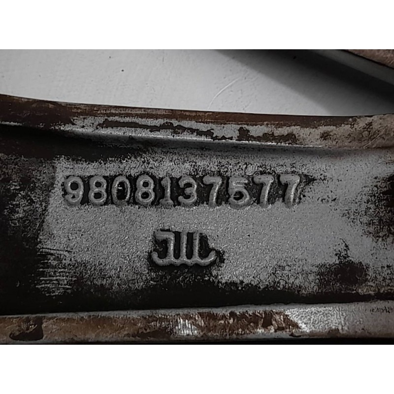 Recambio de llanta para peugeot 208 style referencia OEM IAM 9808137577 4