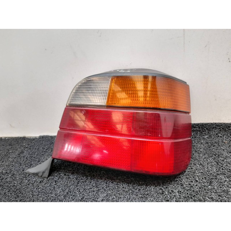 Recambio de piloto trasero derecho para bmw serie 3 touring (e36) 318tds referencia OEM IAM   