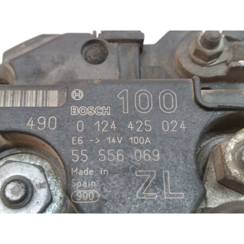 Recambio de alternador para opel astra h berlina enjoy referencia OEM IAM 0124425024 55556069 - Blanco 2