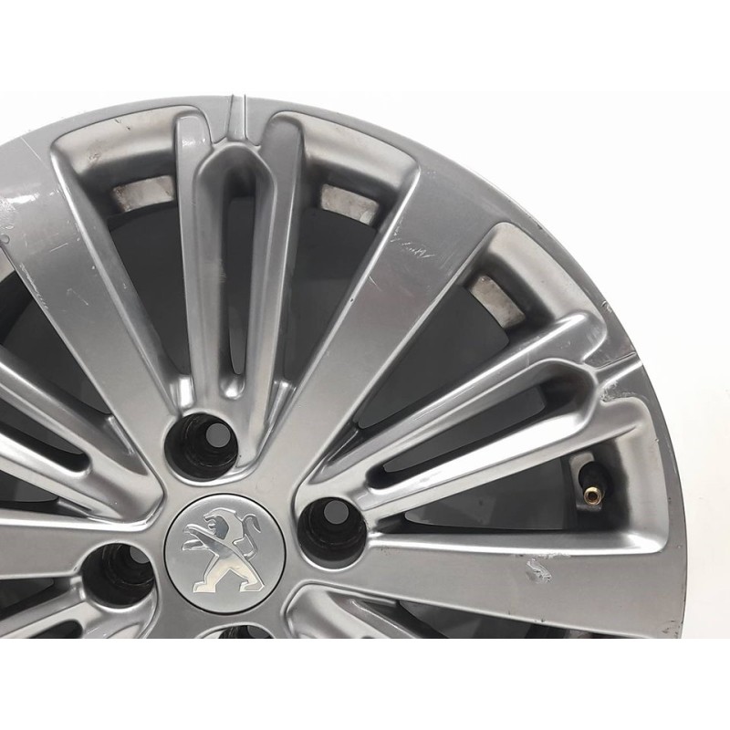 Recambio de llanta para peugeot 208 style referencia OEM IAM 9808137577 2