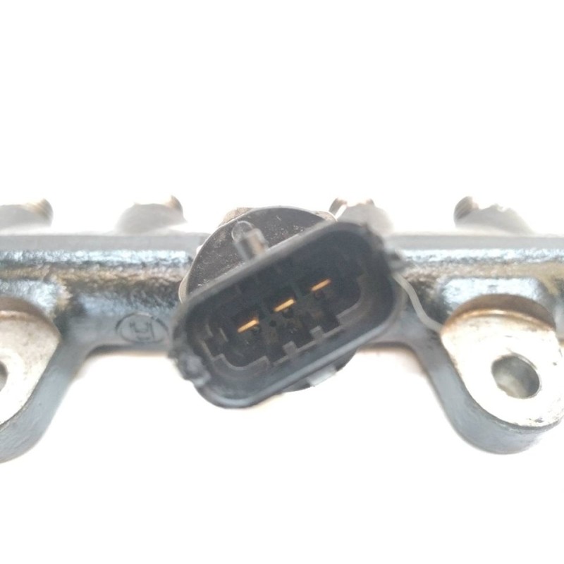 Recambio de rampa inyectora para dacia lodgy ambiance referencia OEM IAM H8201157327 175215346R 132702310 - Negro 4